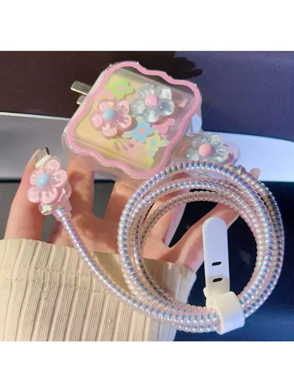 Flowers iPhone Charger Protector P41